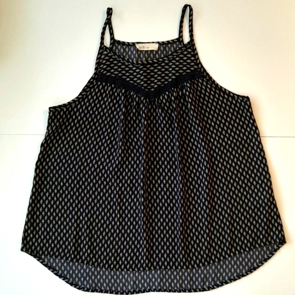 ☀️ Millibon USA Tank Lace Accent Top Size M